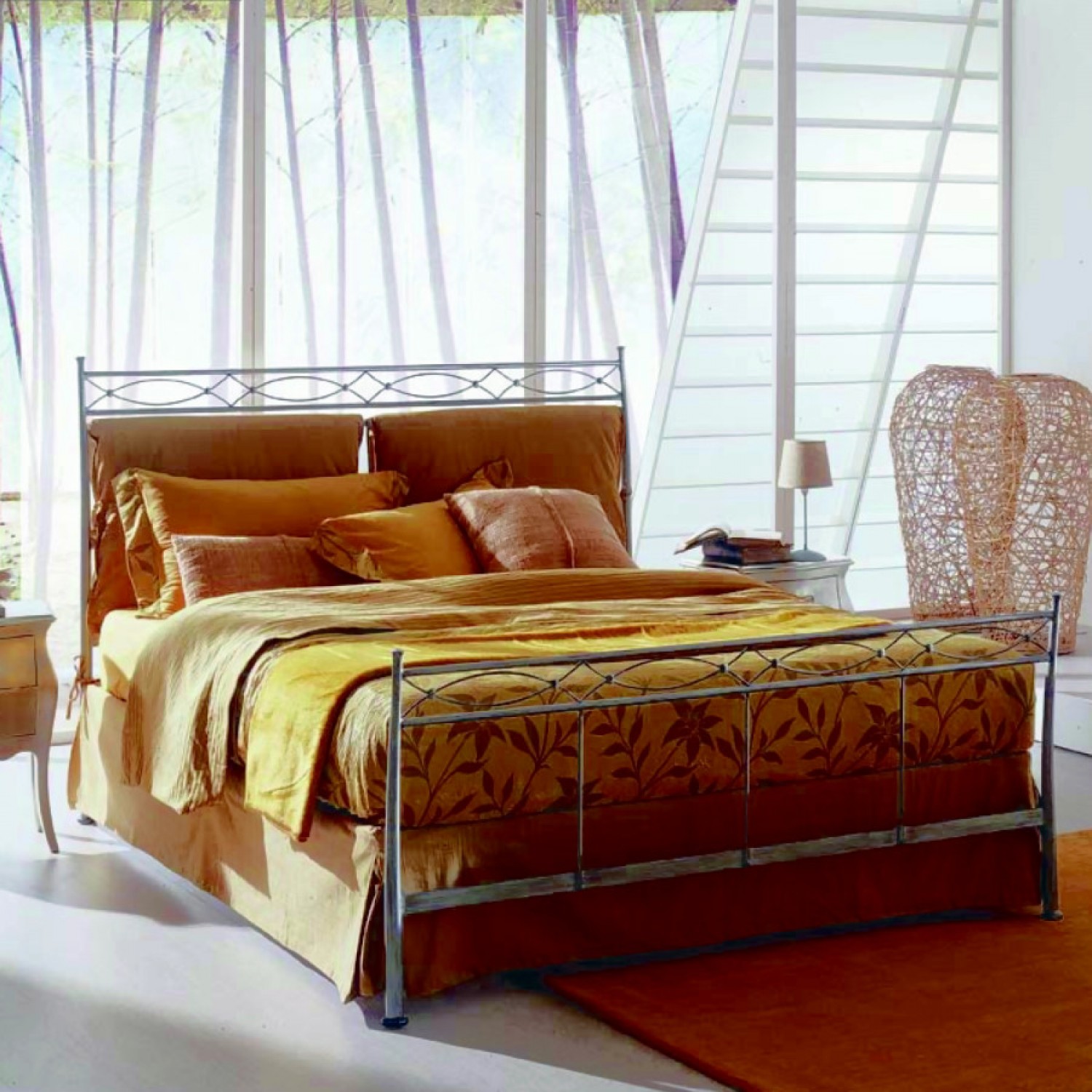 wrought iron bed photo design