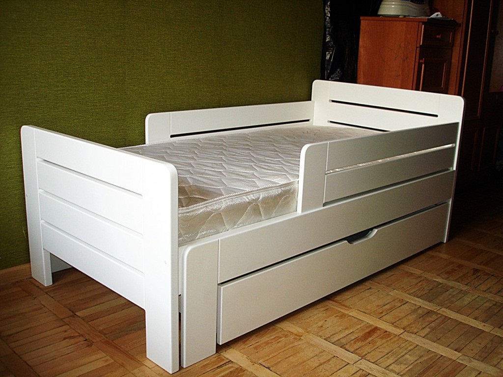 bed for teenager mattress from memoriform