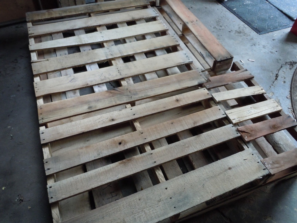 pallet bed pallet selection