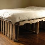 pallet bed upright