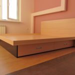 podium bed serving