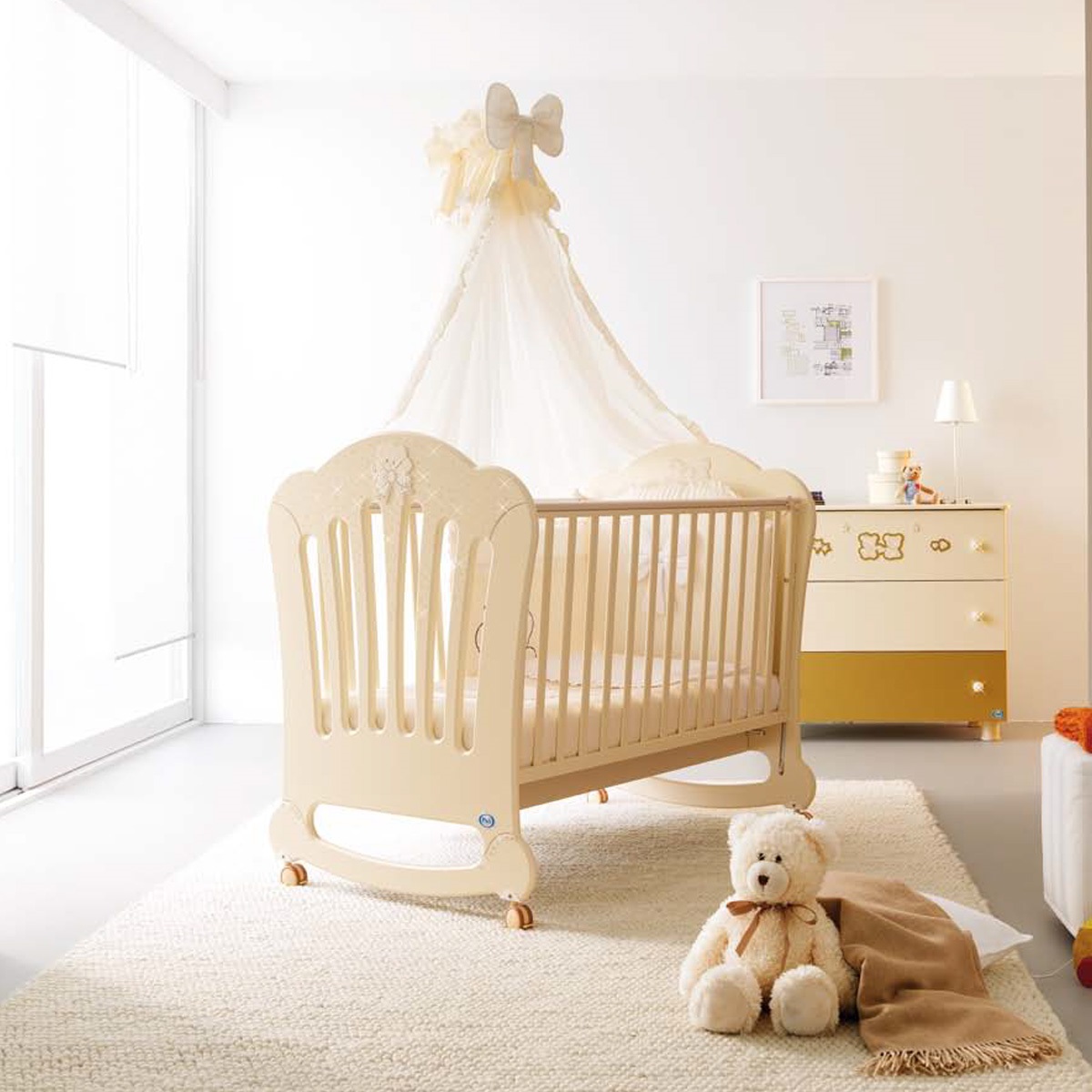 canopy bed for newborn baby