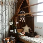 canopy bed with boy