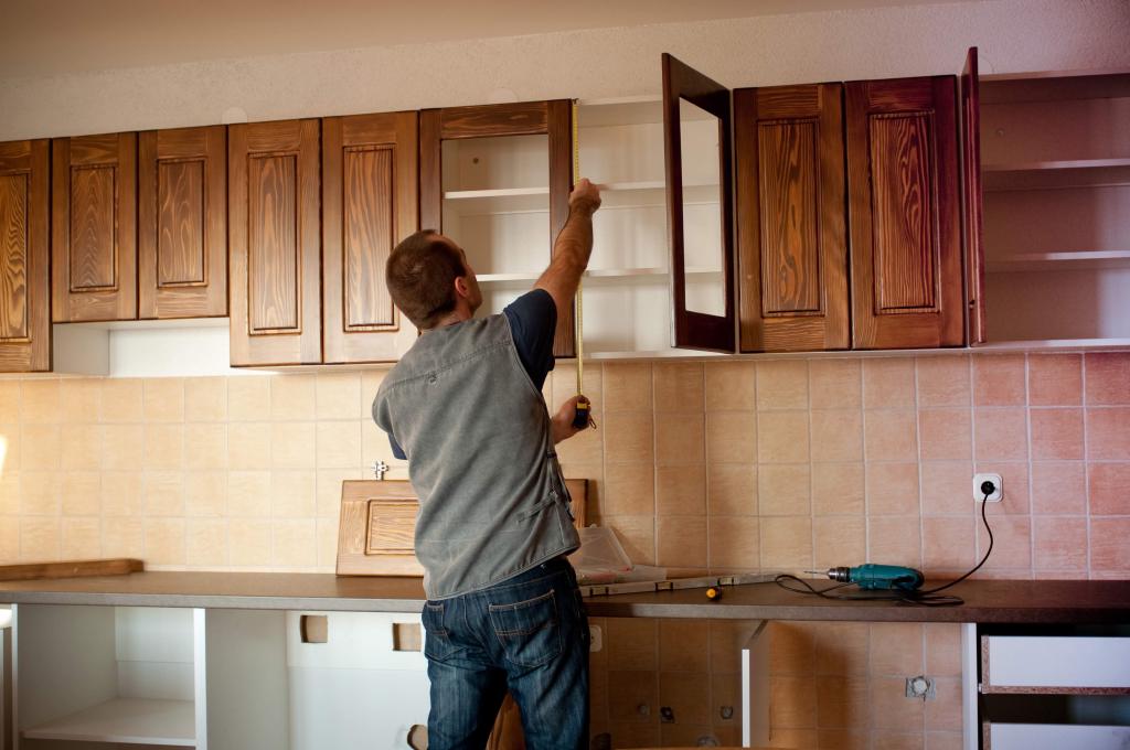 hauteur des armoires de cuisine