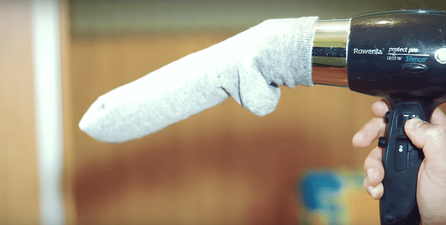 how to dry clothes with a hairdryer photo