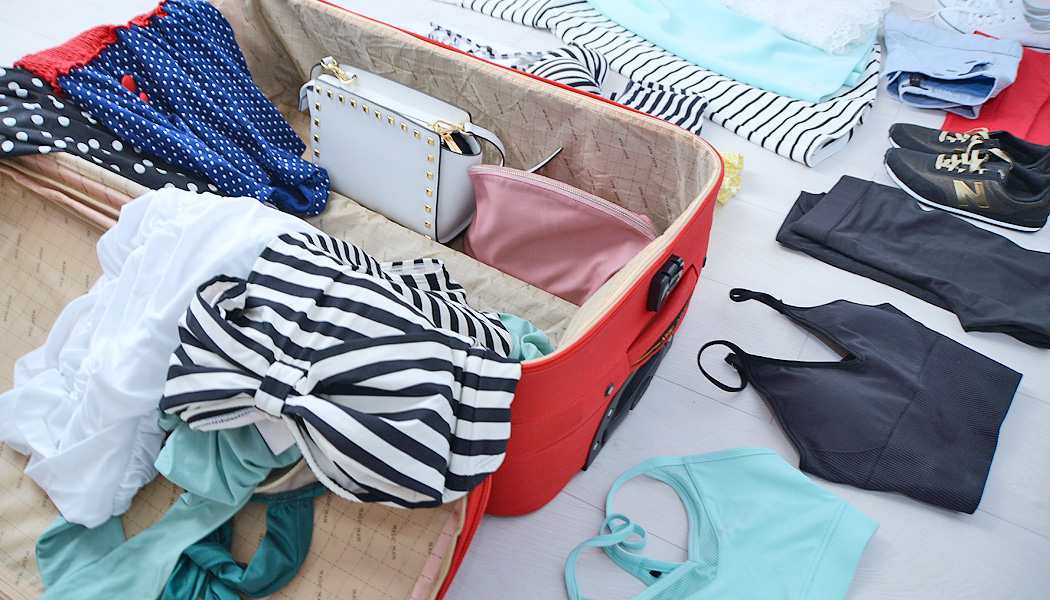 how to pack a suitcase