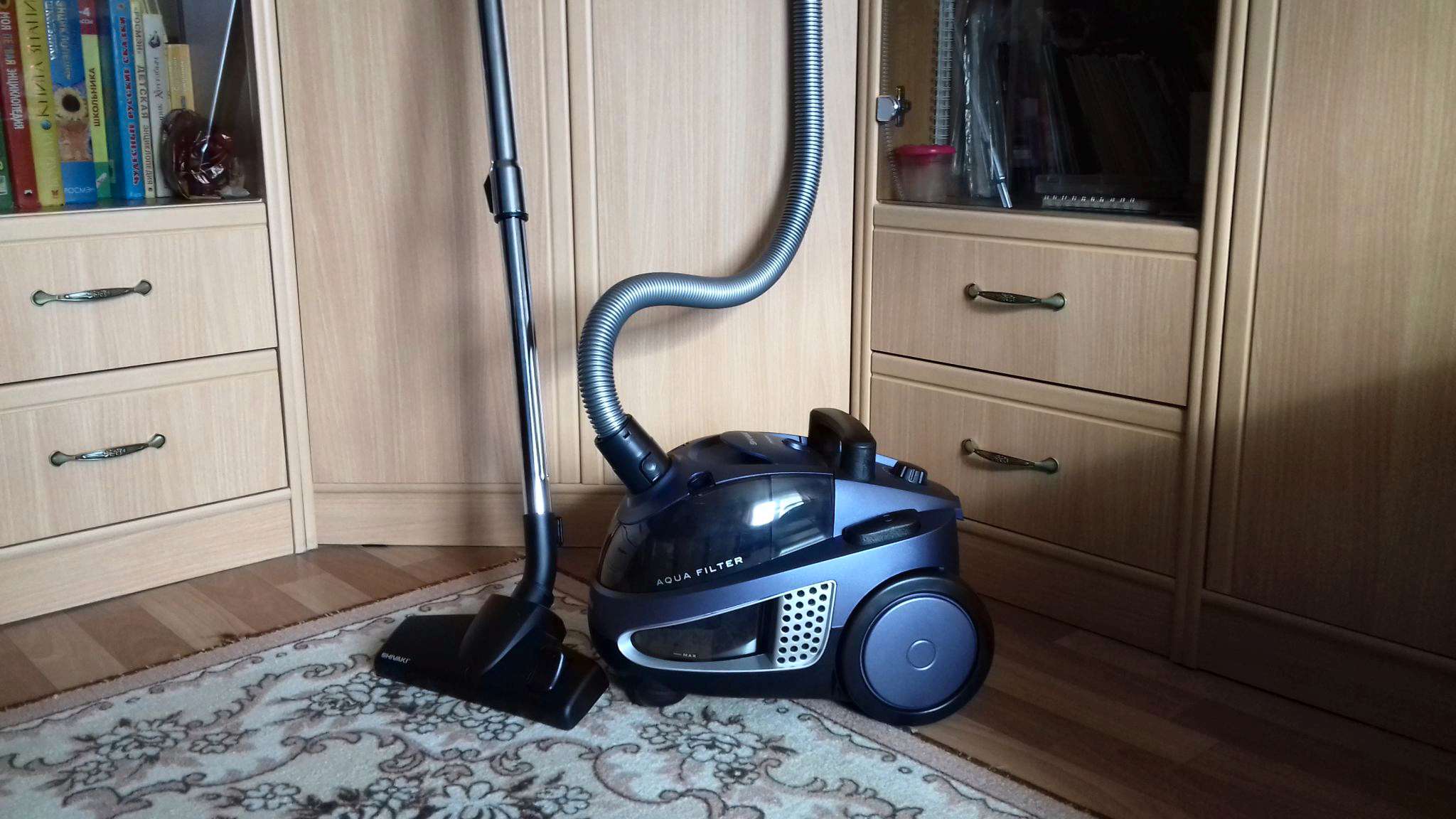 vacuum cleaner Shivaki SVC 1748 photo