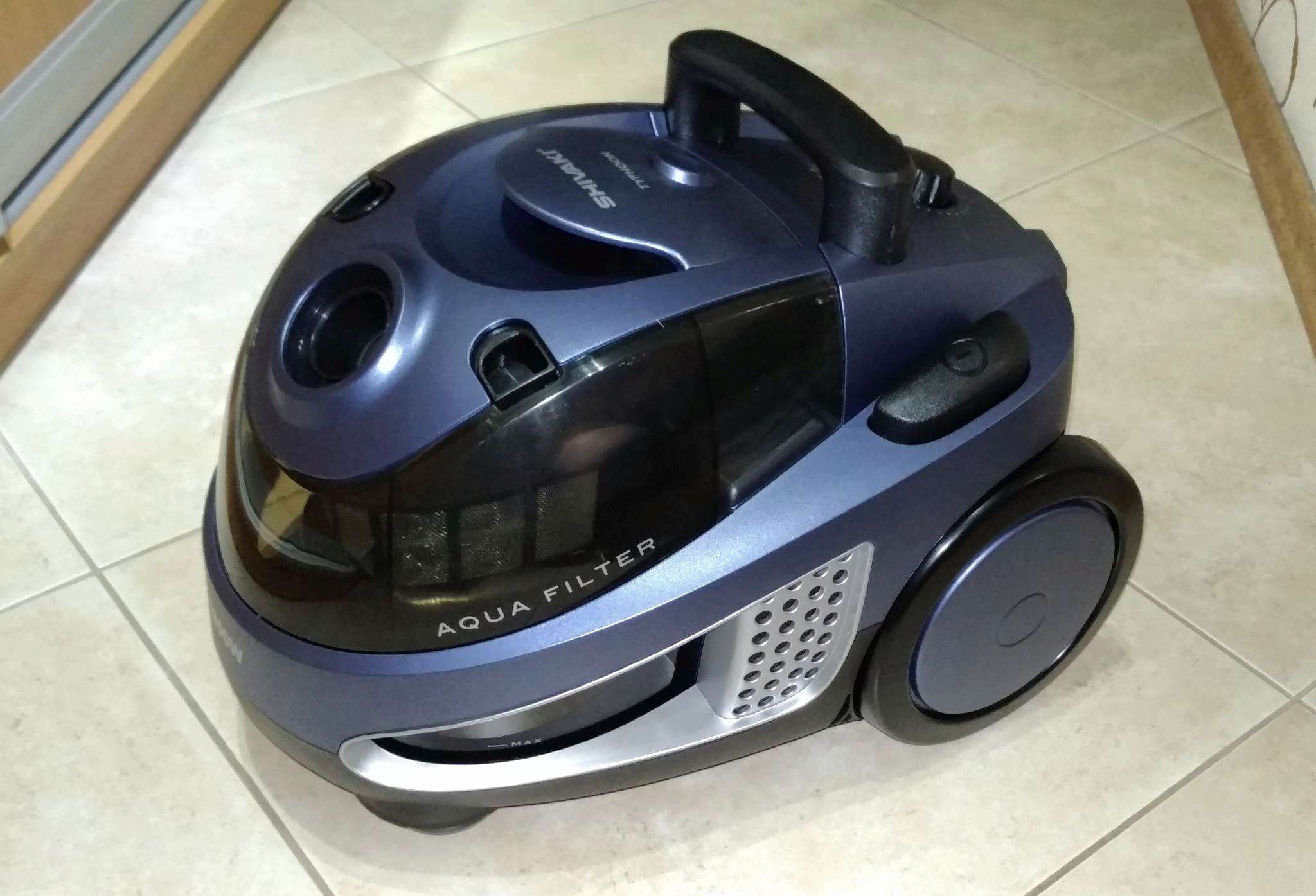 vacuum cleaner Shivaki SVC 1748