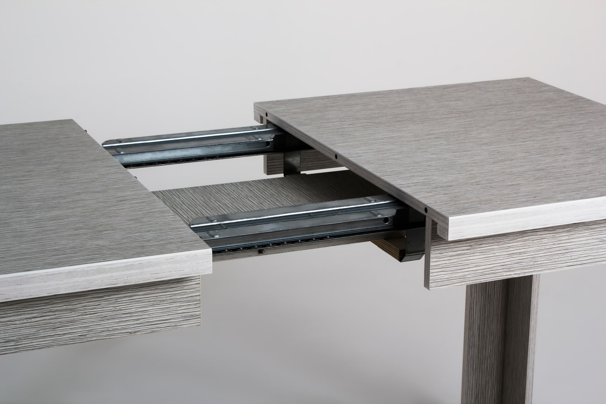 sliding table mechanism