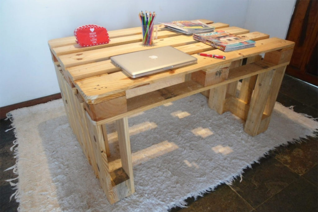 pallet table