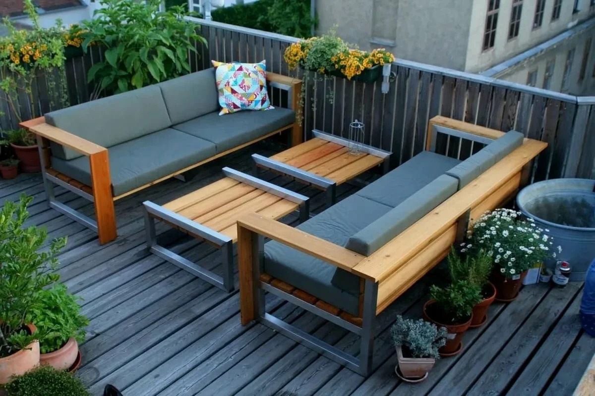 garden furniture made of wood and metal