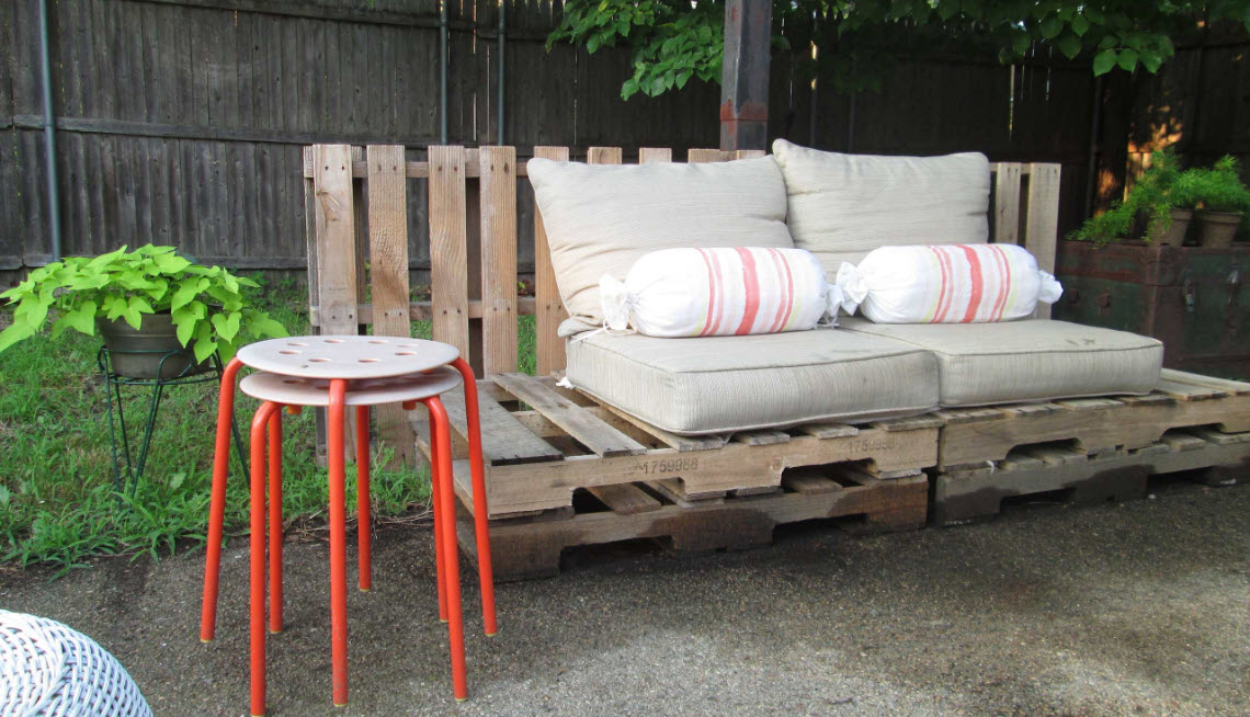 pallet garden furniture