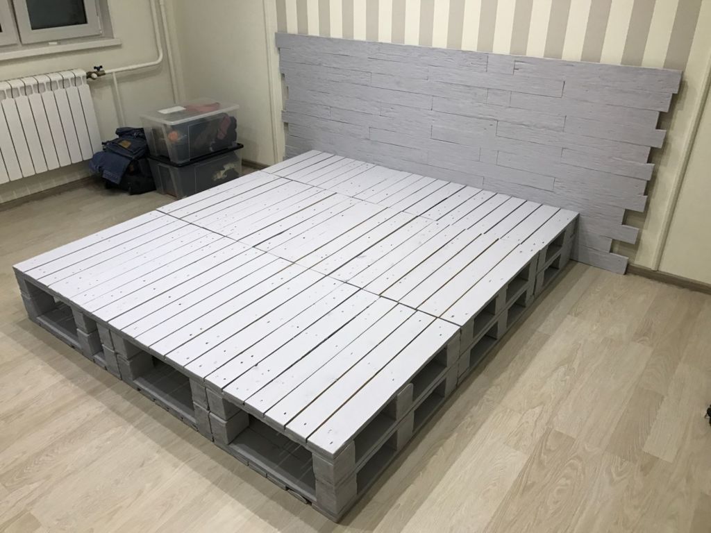 pallet bed.