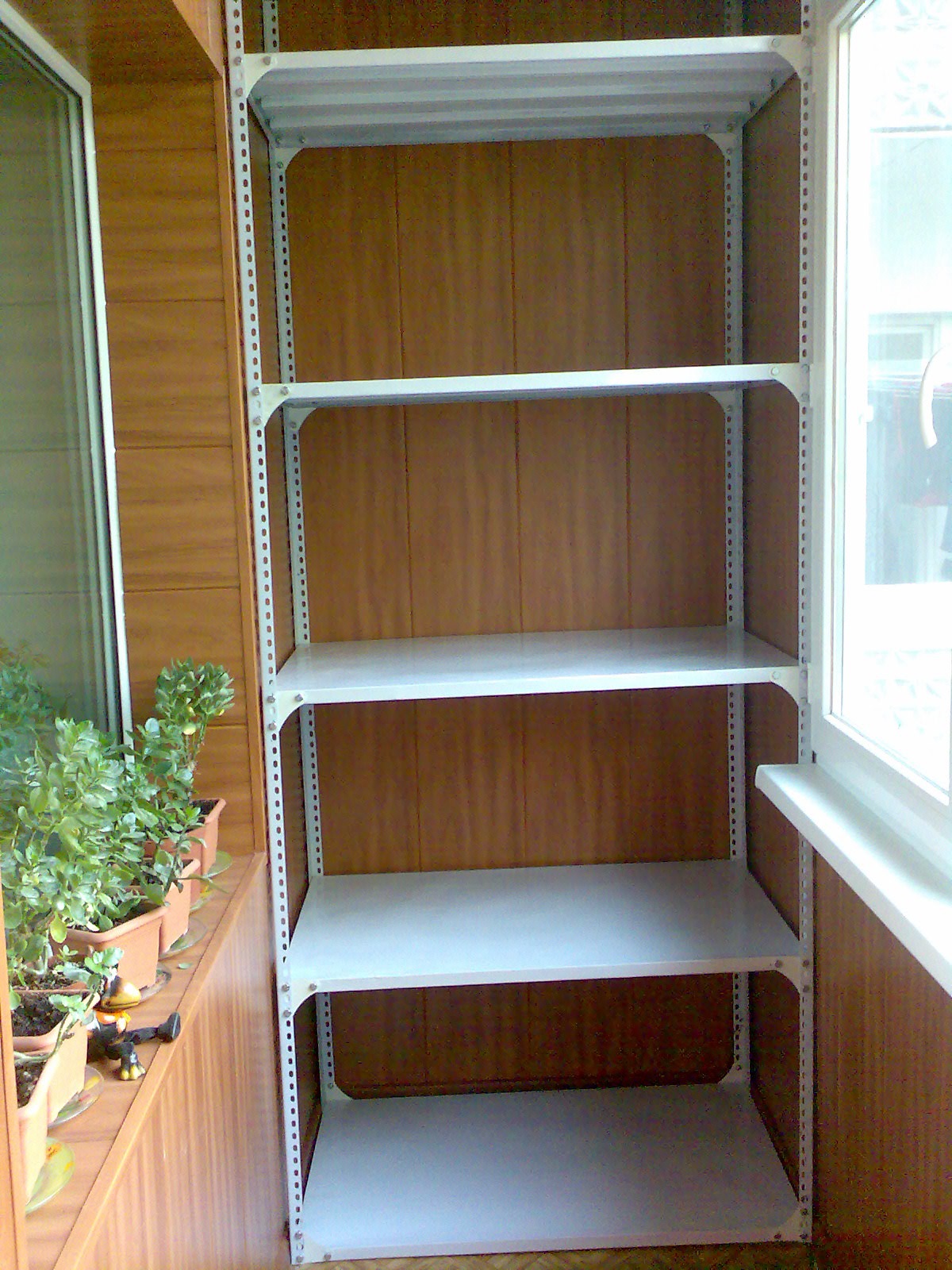 cantilever shelving