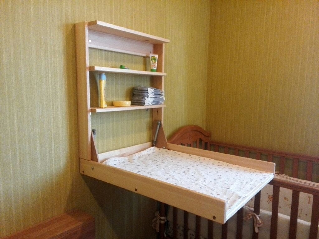 Hanging changing table