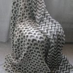 chair cape crochet