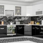 set dapur putih dengan jubin kelabu