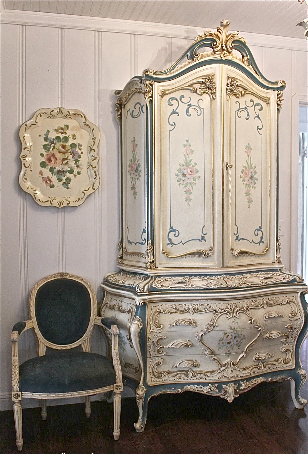 Art Nouveau sideboard