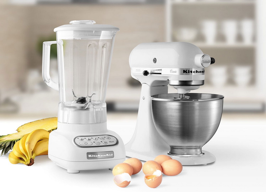 what is the difference between a blender and a mixer