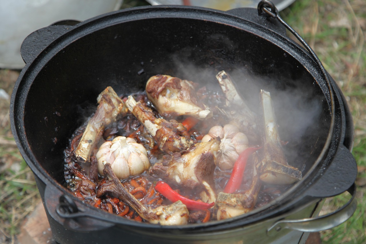 cast iron cauldron photo