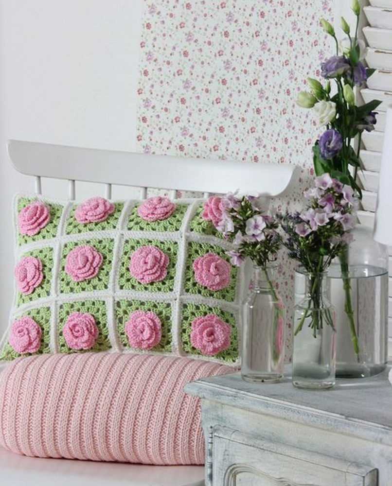 decor knitted flowers