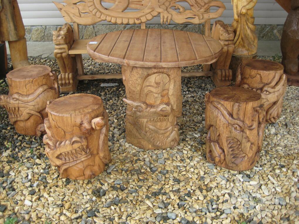 decorative table for the gazebo