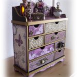 decoupage komoda lila