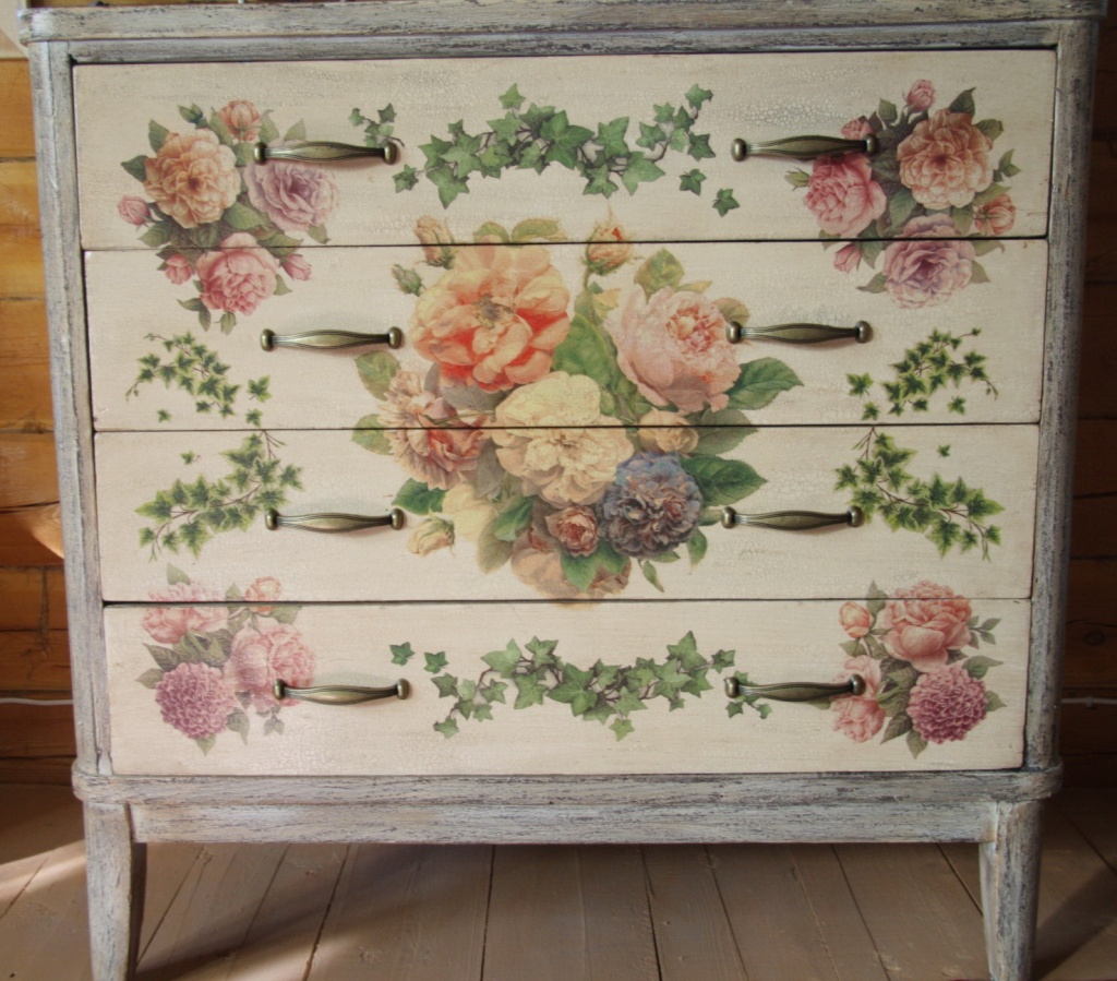 decoupage furniture