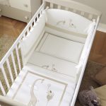 baby bed with bumpers design