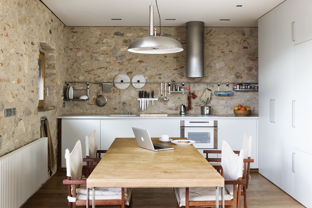 kitchen without upper cabinets with railing