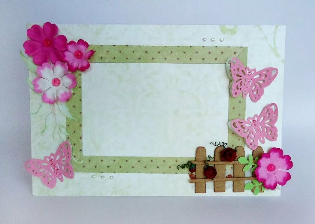 do-it-yourself photo frame made of paper