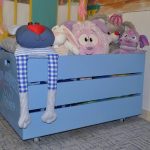 stockage de jouets pour enfants photo d'examen