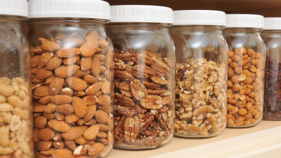 how to store nuts