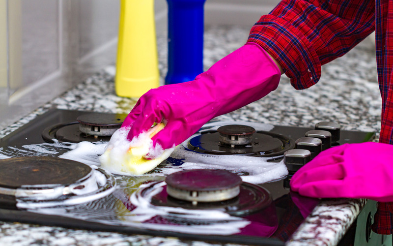 clean the stove from burnt food