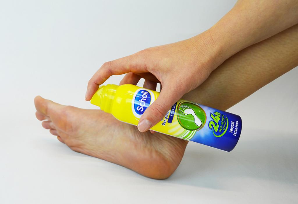 how to properly use the foot spray