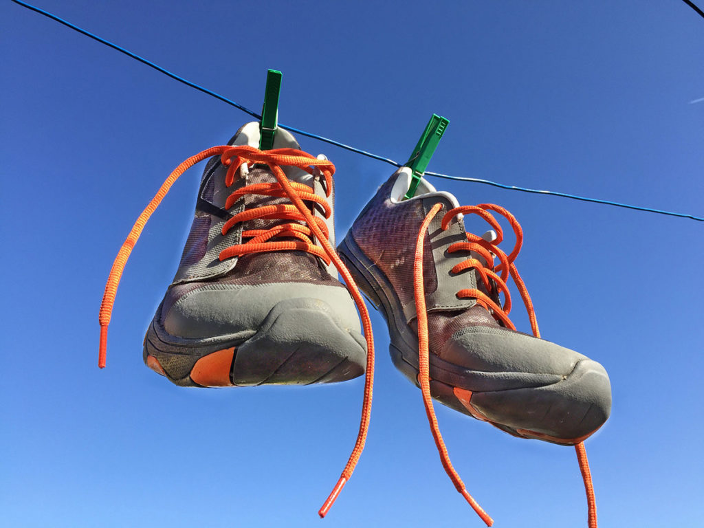 comment faire sécher ses chaussures après la pluie