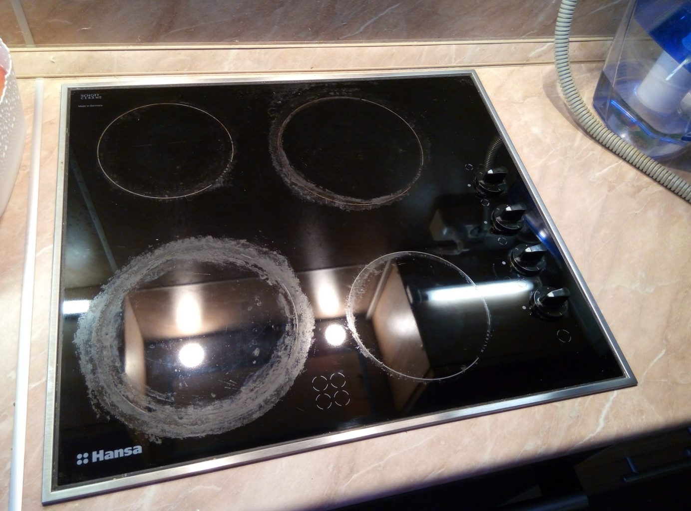 stains on the glass ceramic hob