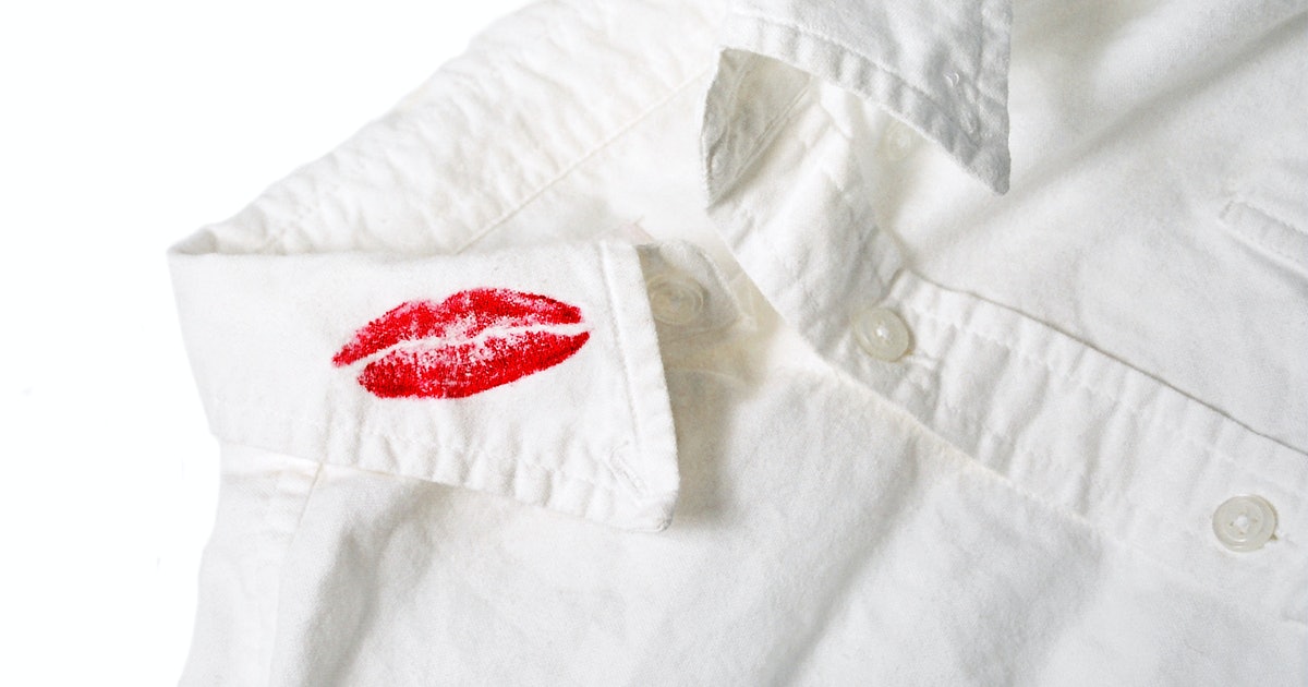 removing lipstick from white clothing