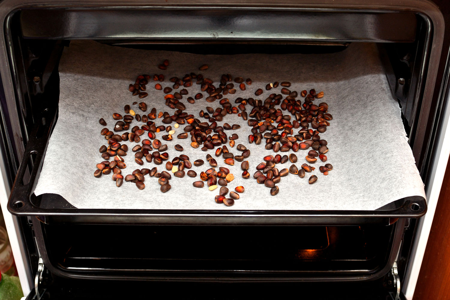 drying nuts in the oven