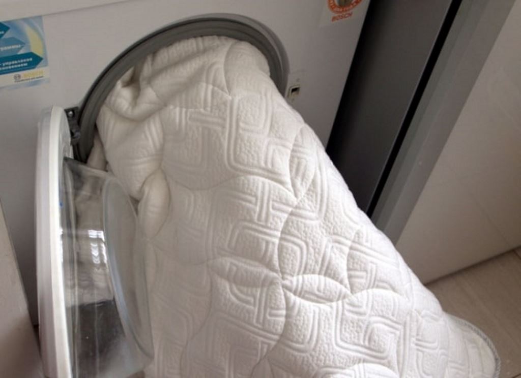 how to wash the mattress cover