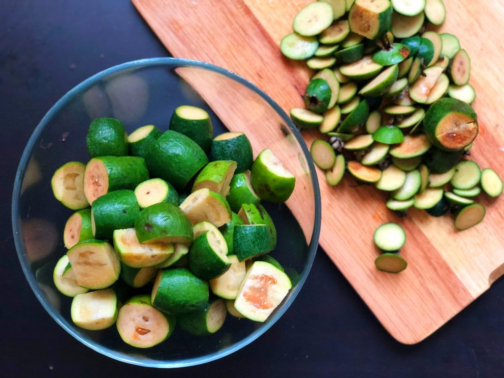 Feijoa smrznuta u kockicama