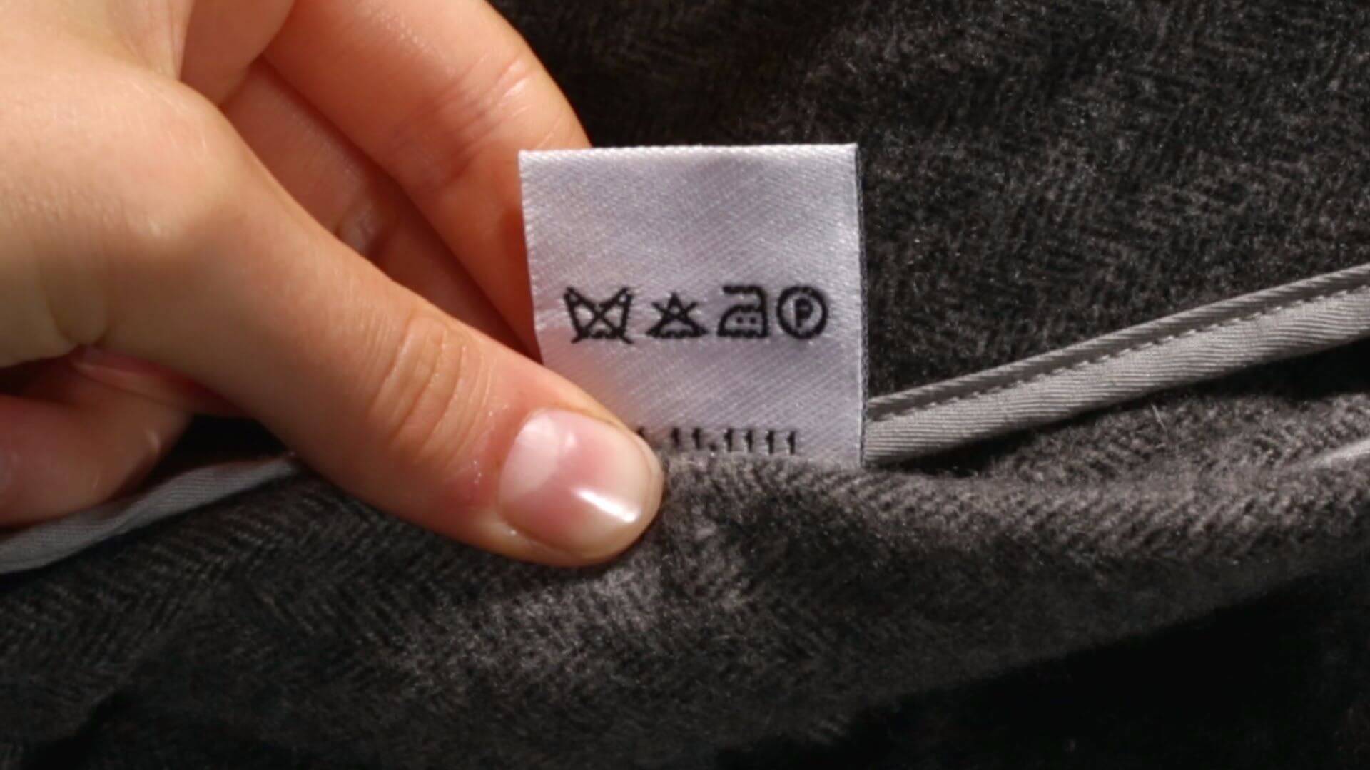 recommendations on the jacket tag