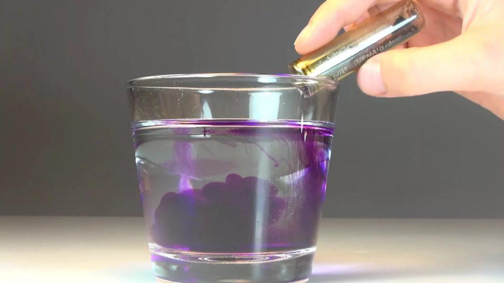 elimination of the smell of cat urine with potassium permanganate