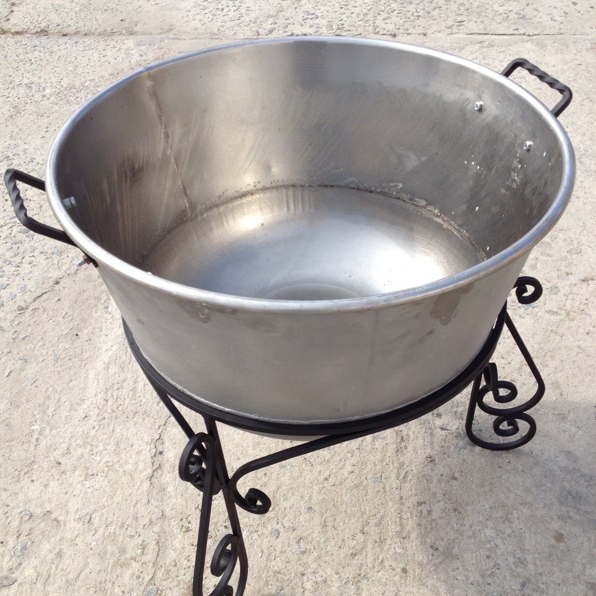 stainless steel cauldron