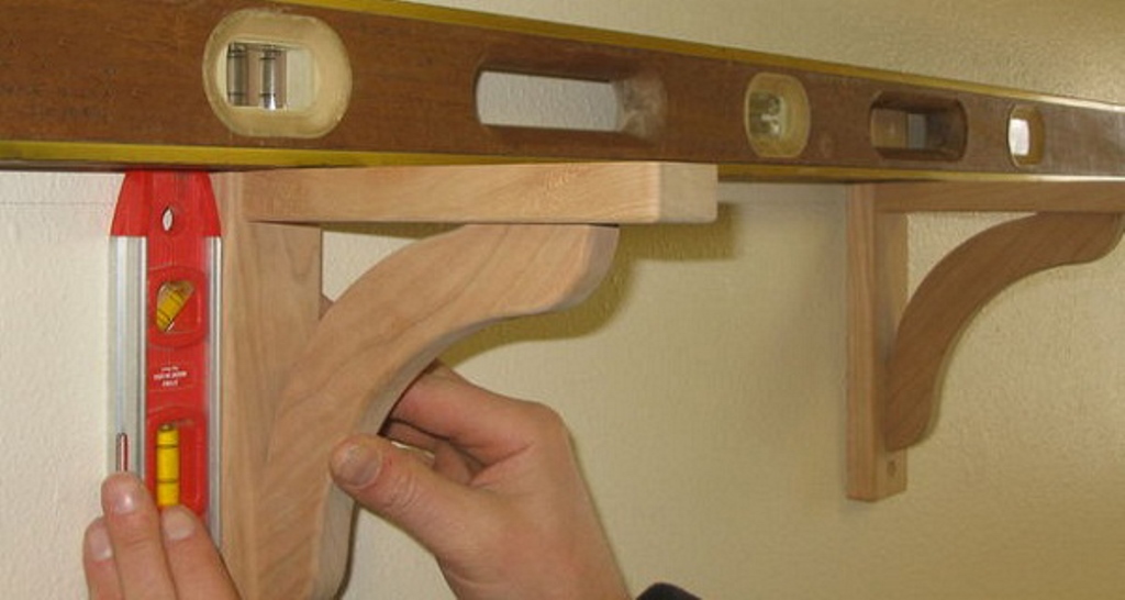 how to hang a shelf