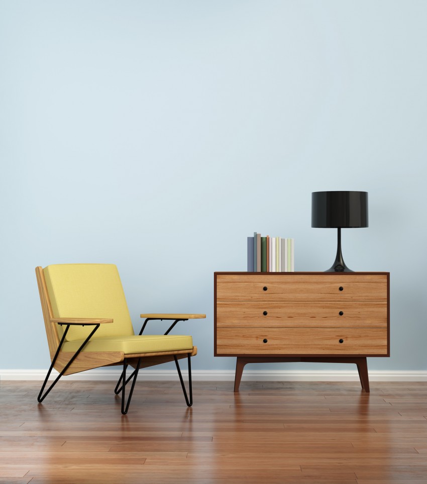 Chest of drawers in the hallway