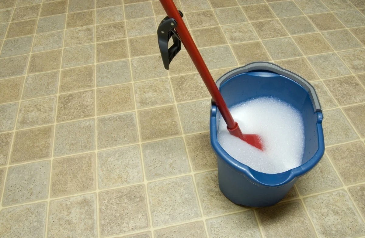 washing linoleum