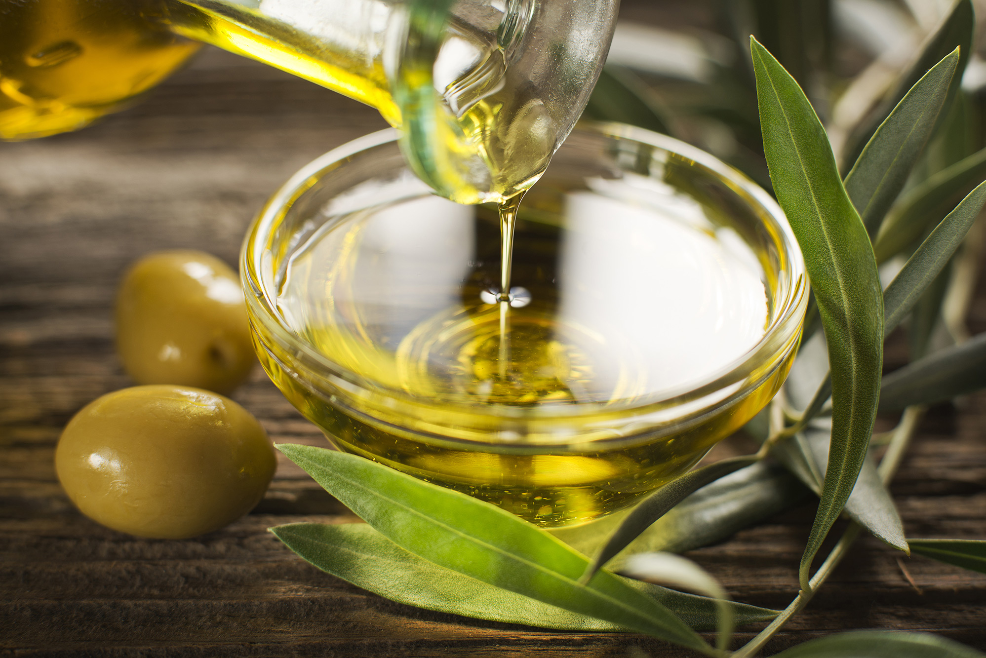 olive oil for cleaning varnish