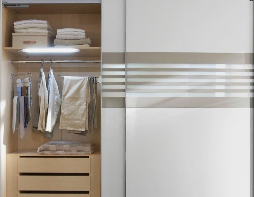 illumination of the sliding wardrobe automatic