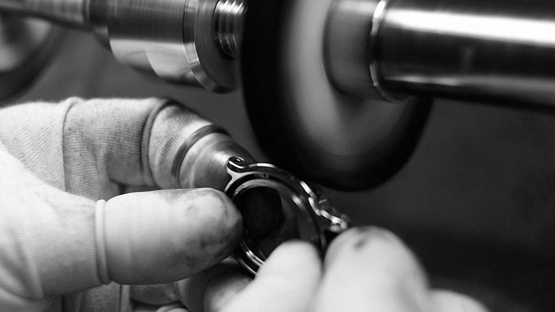 do-it-yourself watch polishing